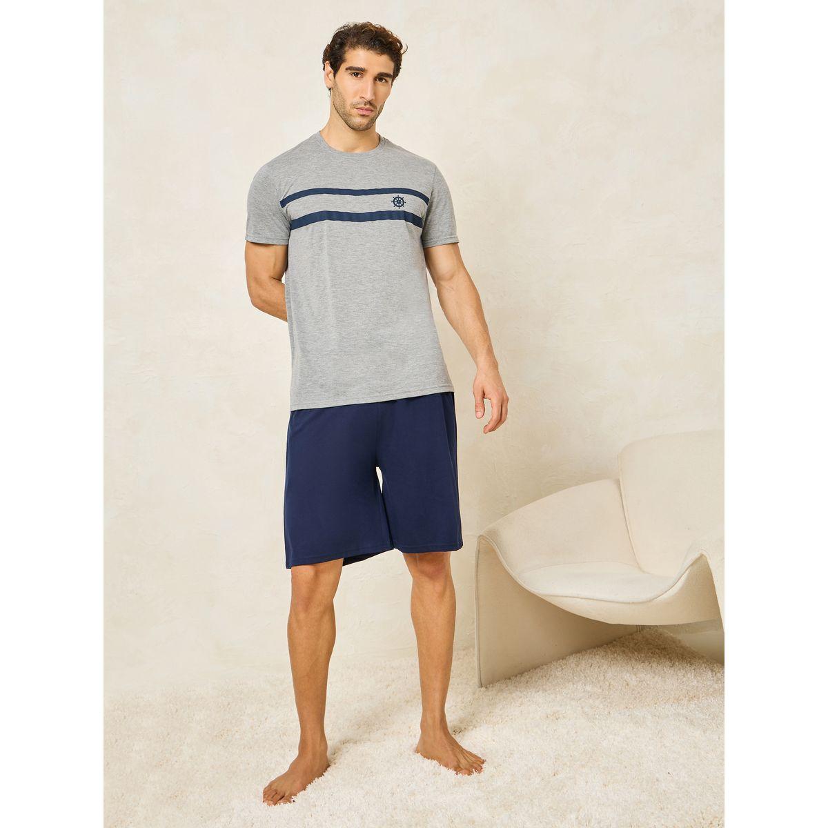 مجموعة من شورت وتيشيرت مخطط-men-clothing-nightwear-sets-image-1