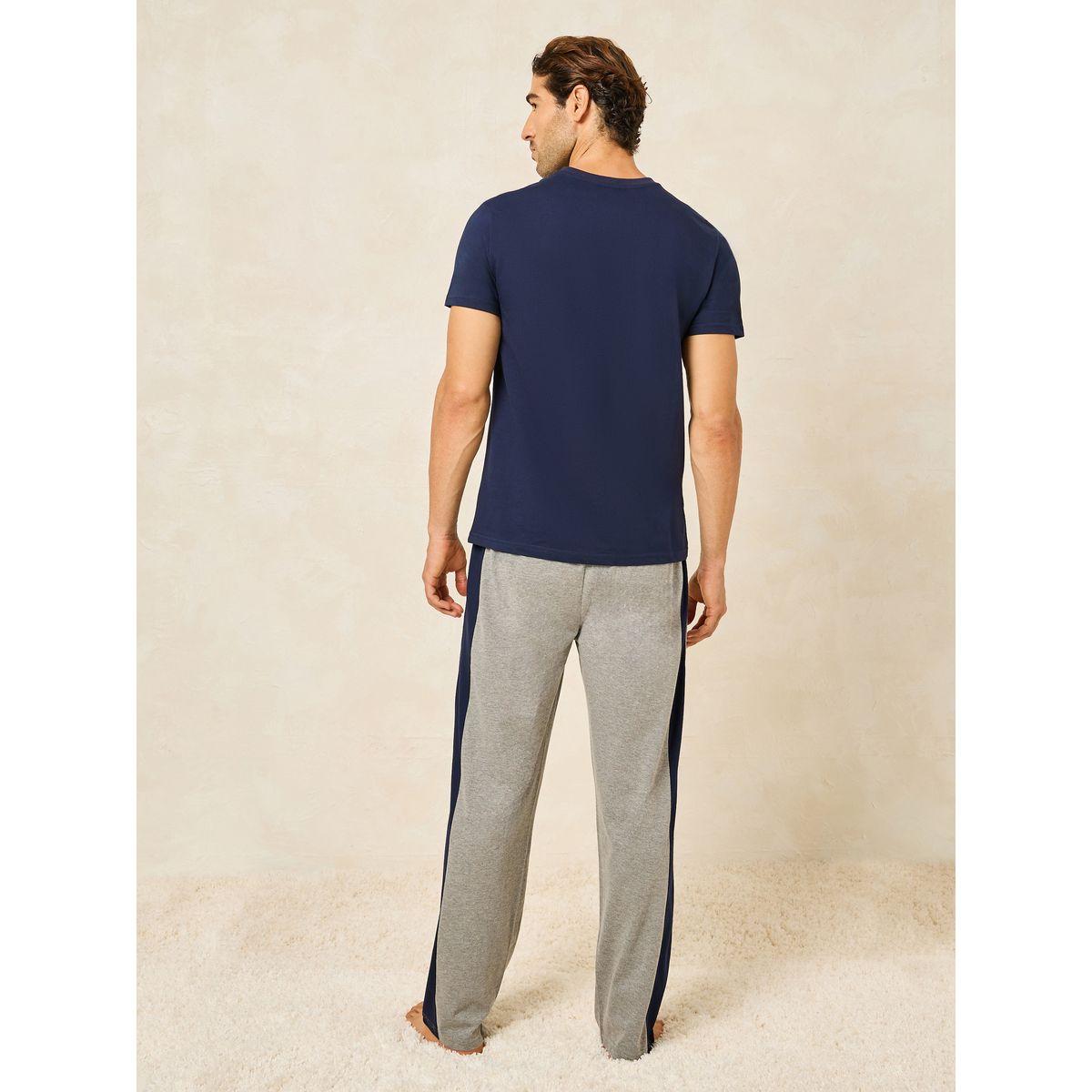 Styli Unwind San Francisco Print Crew Neck T-Shirt & Open Hem Pyjama Set-men-clothing-nightwear-sets-image-5