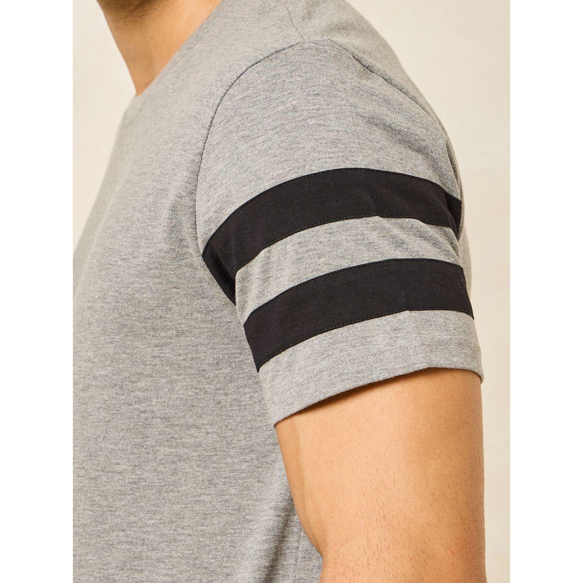 Styli Unwind Striped Sleeves Detail T-Shirt & Shorts Set-men-clothing-nightwear-sets-image-3
