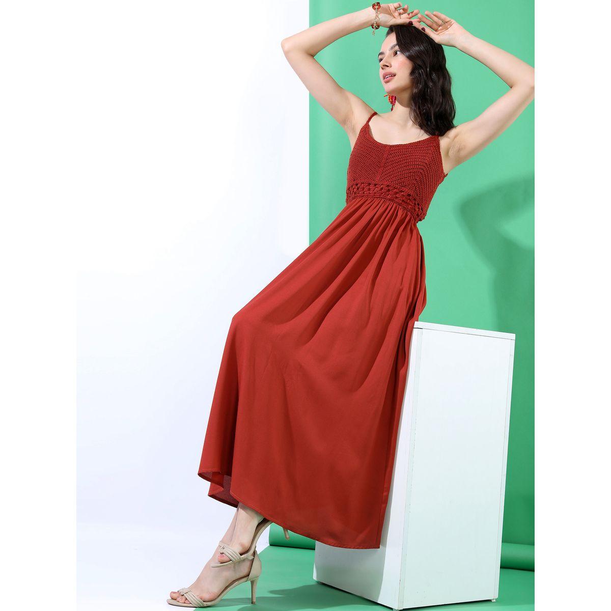 فستان طويل بكسرات وتفاصيل مُطرّزة طوكيو توكيز × ستايلي-women-clothing-dresses-image-1