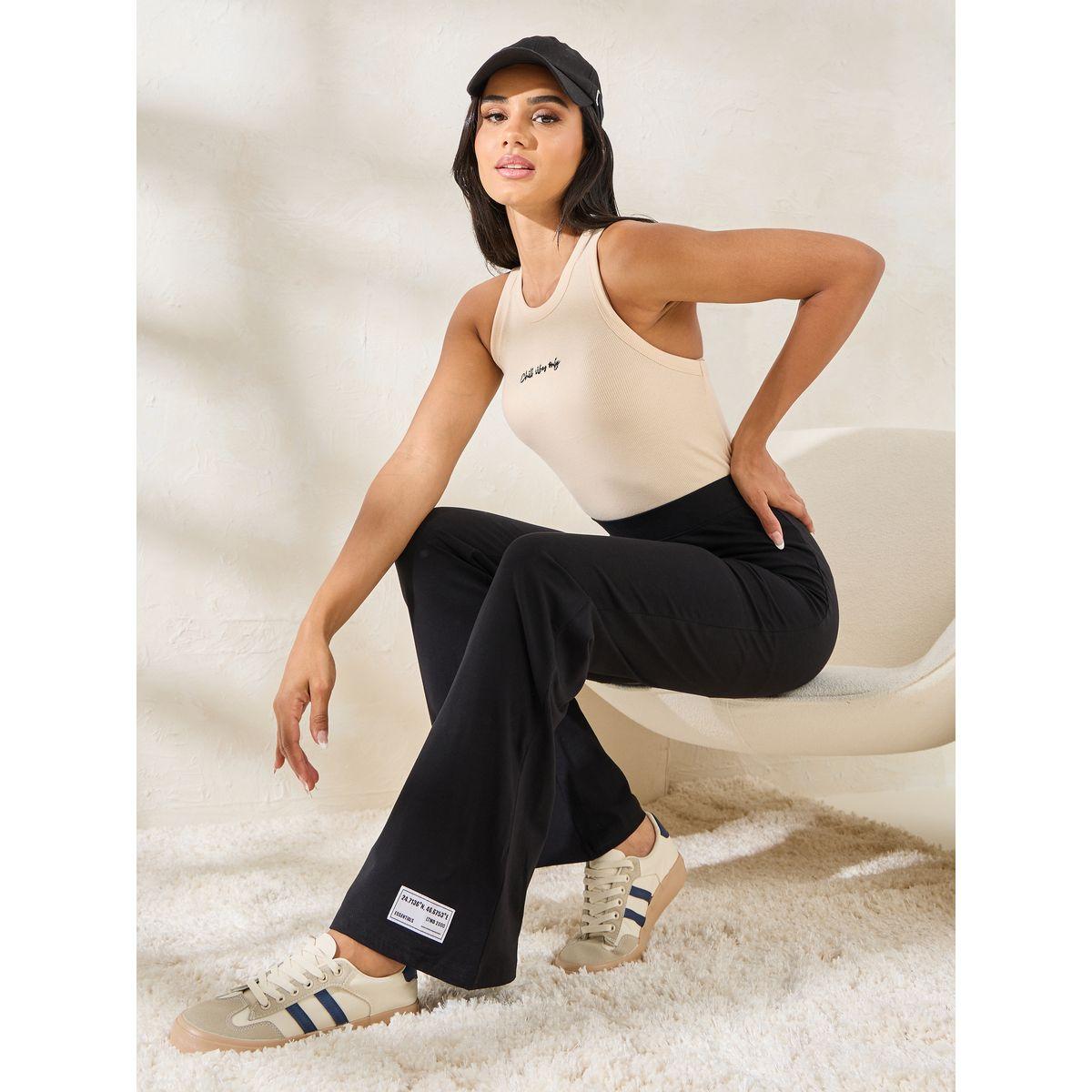 ليقنز سادة بحافة واسعة مع شارة-women-clothing-bottoms-leggings-image-1