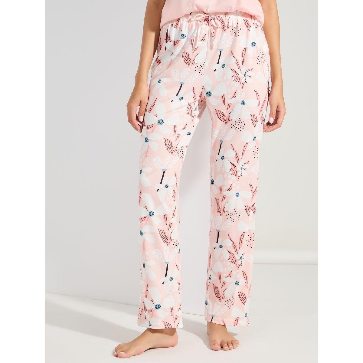 Styli Unwind Large Scale Floral Print Pocket T-Shirt & Pyjama Set-women-clothing-nightwear-pyjamas-longsets-image-5