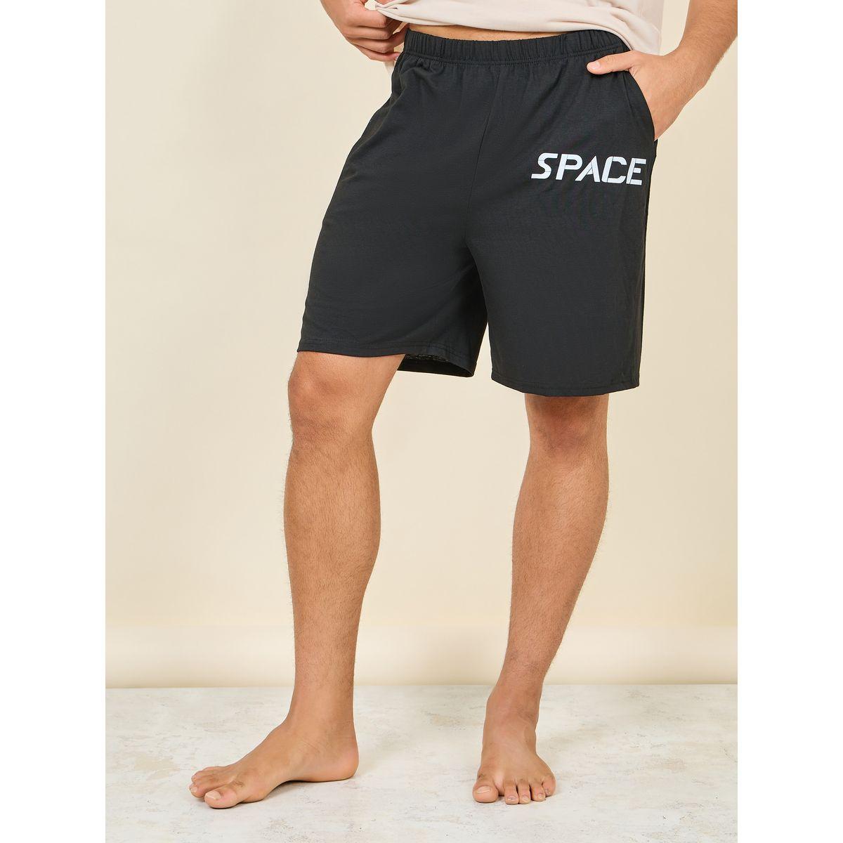 مجموعة من شورت وتيشيرت بياقة دائرية-men-clothing-nightwear-sets-image-4
