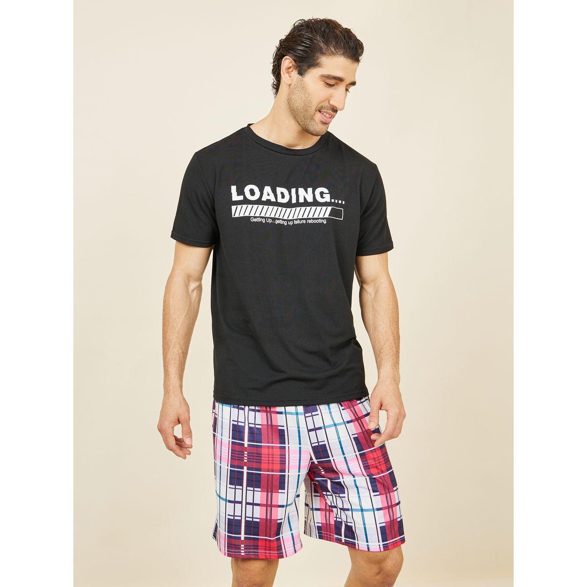 شورت مطبع بمربعات مع تيشيرت بياقة دائرية-men-clothing-nightwear-sets-image-2