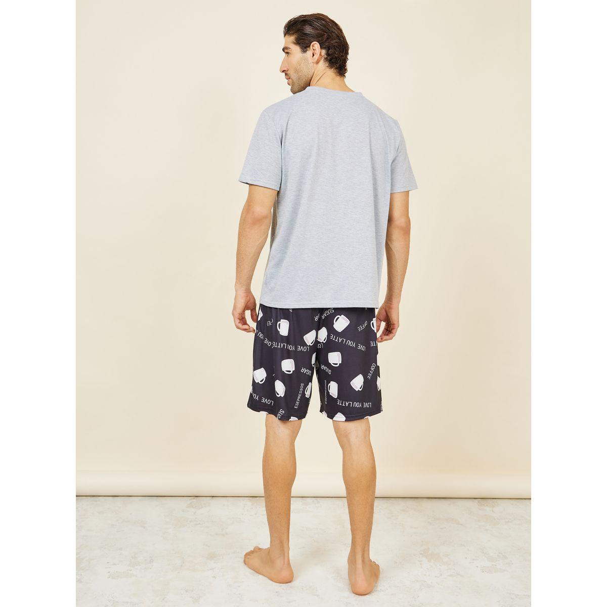 مجموعة من شورت مع تيشيرت بجيب على الصدر-men-clothing-nightwear-sets-image-5