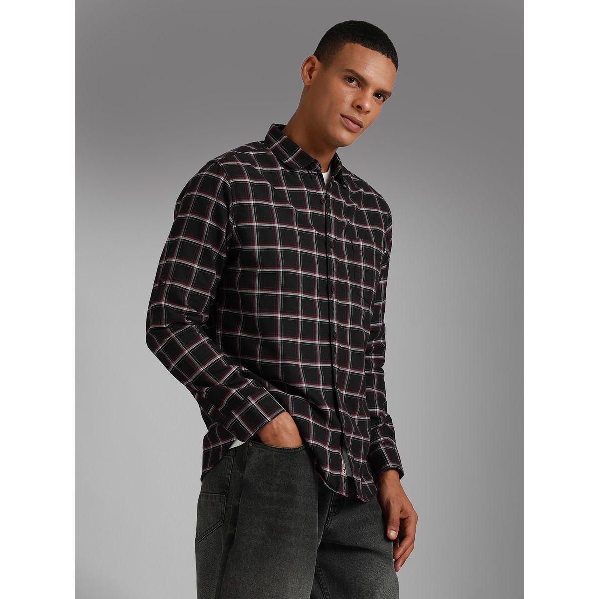 قميص كاروهات مع تفاصيل جيب هاي ستار × ستايلي-men-clothing-shirts-image-1