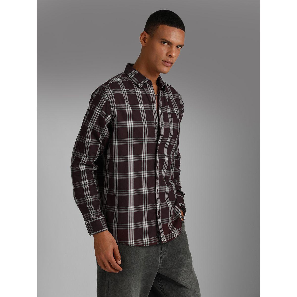 قميص كاروهات بنمط تارتان وتفاصيل جيب هاي ستار × ستايلي-men-clothing-shirts-image-1