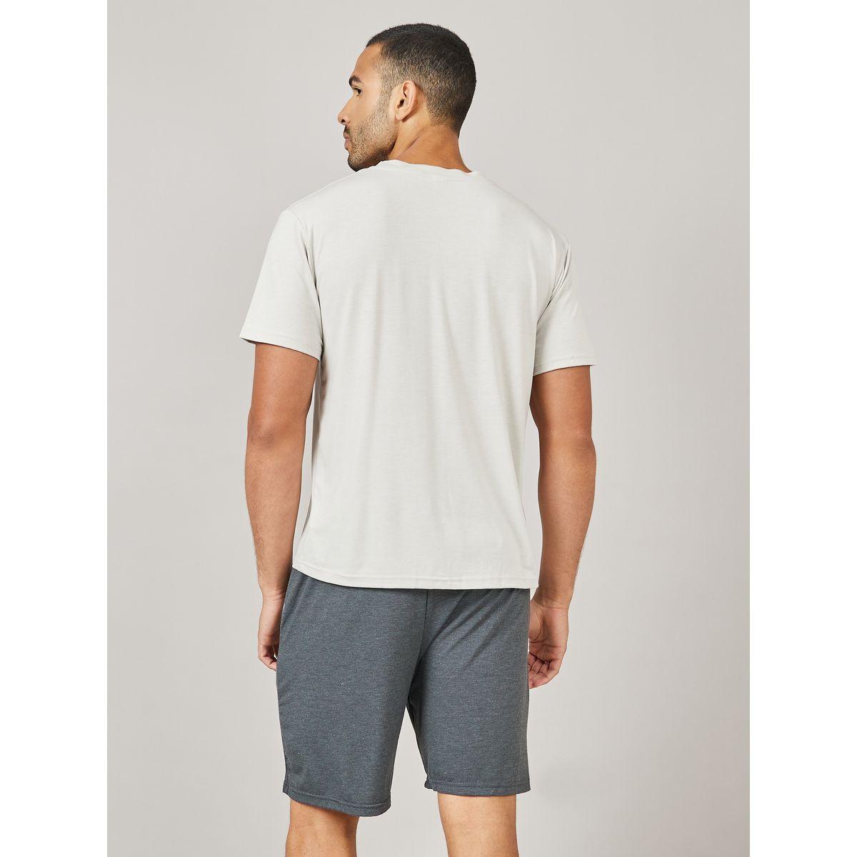 مجموعة من شورت وتيشيرت بياقة دائرية-men-clothing-nightwear-sets-image-5