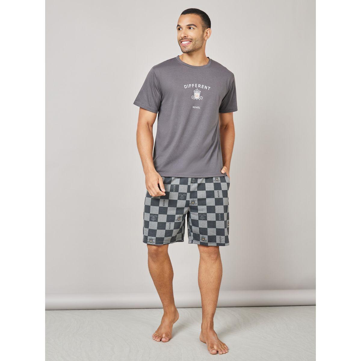 شورت مع تيشيرت بطبعة جرافيك-men-clothing-nightwear-sets-image-1