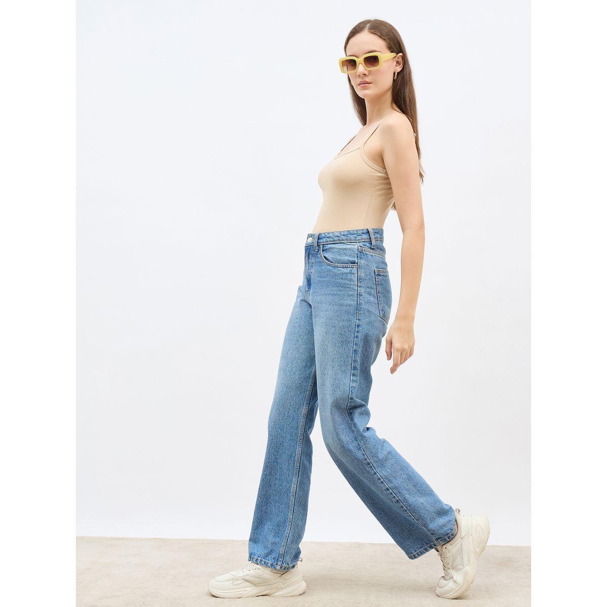 بلوزة سادة بياقة سكوب مع حمالات-women-clothing-tshirts-image-1