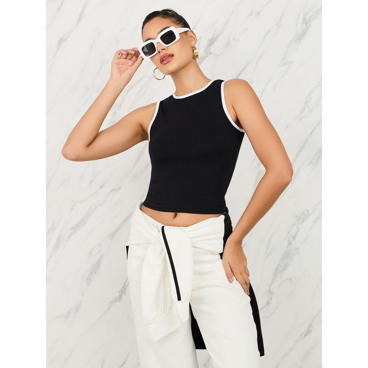بلوزة بلا اكمام بتفاصيل مُتباينة-women-clothing-tshirts-image-1