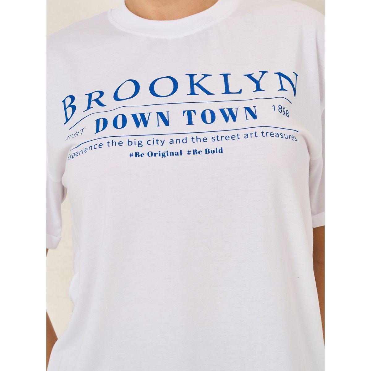 تيشيرت فضفاض مطبع بطبعة كتابة-women-clothing-tshirts-image-4