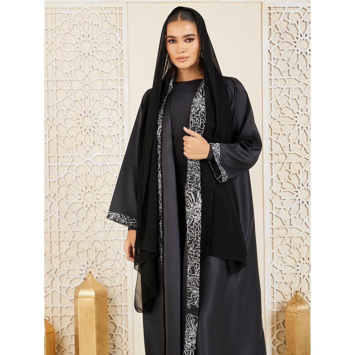 عباية بتفاصيل مُطرّزة بتفاصيل دانتيل موديست × ستايلي-women-arabicclothing-abayas-image-3