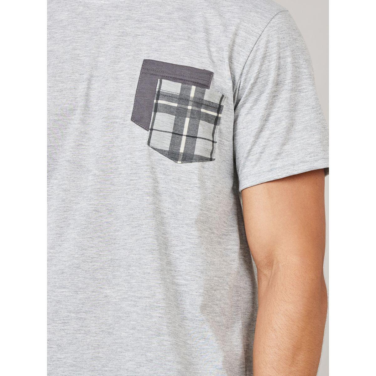 شورت مع تيشيرت بتفاصيل جيب على الصدر-men-clothing-nightwear-sets-image-3
