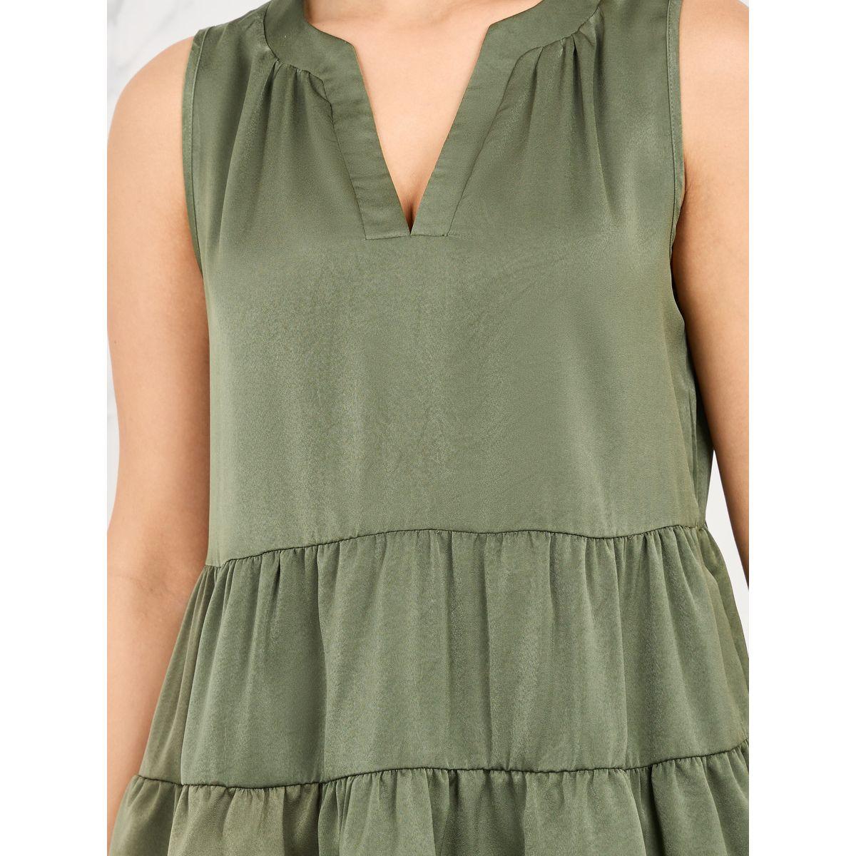 Styli Solid Notch Neck Ruffle Hem Top-women-clothing-shirtsandblouses-blouses-image-3
