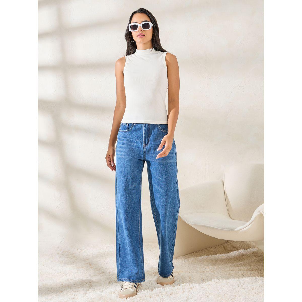 بلوزة بلا اكمام بياقة عالية وتفاصيل مضلعة-women-clothing-tshirts-image-2