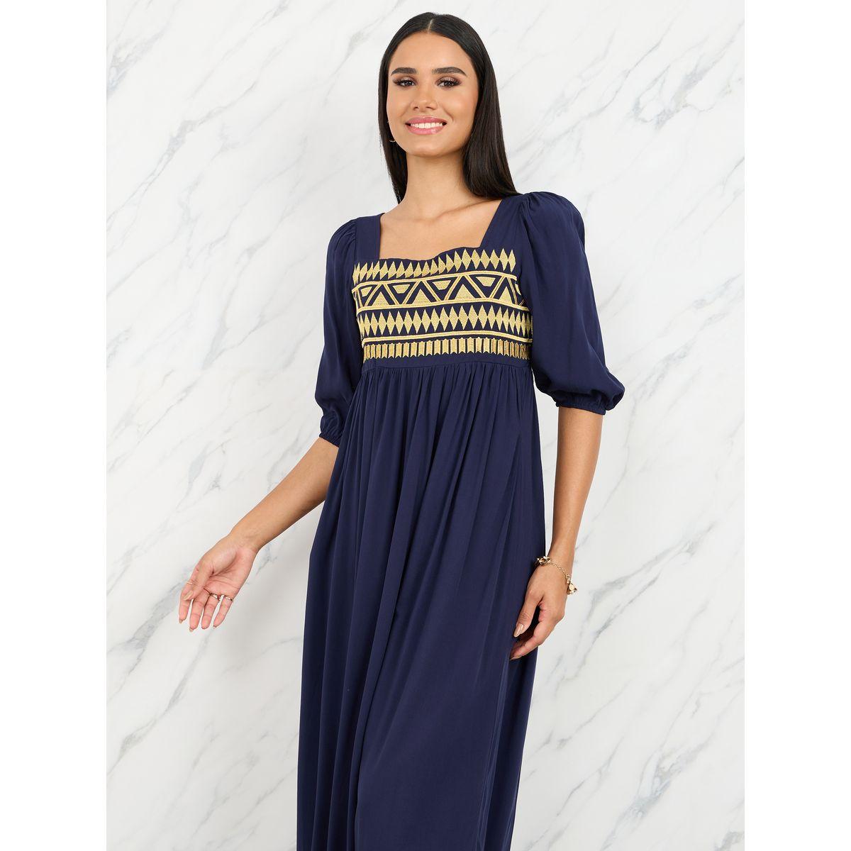 فستان ميدي بتفاصيل مُطرّزة وكسرات-women-clothing-dresses-image-2