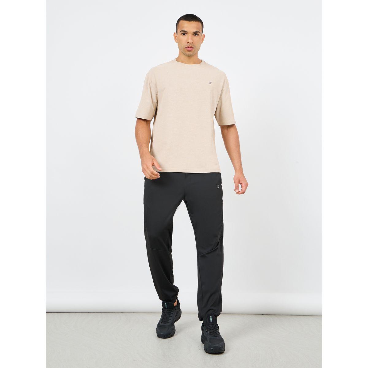 تيشيرت محبوك واسع بتفاصيل ميلانج-men-clothing-sportswearandactivewear-tshirtsandpolos-image-2