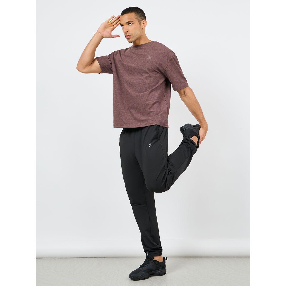 تيشيرت محبوك واسع بتفاصيل ميلانج-men-clothing-sportswearandactivewear-tshirtsandpolos-image-2