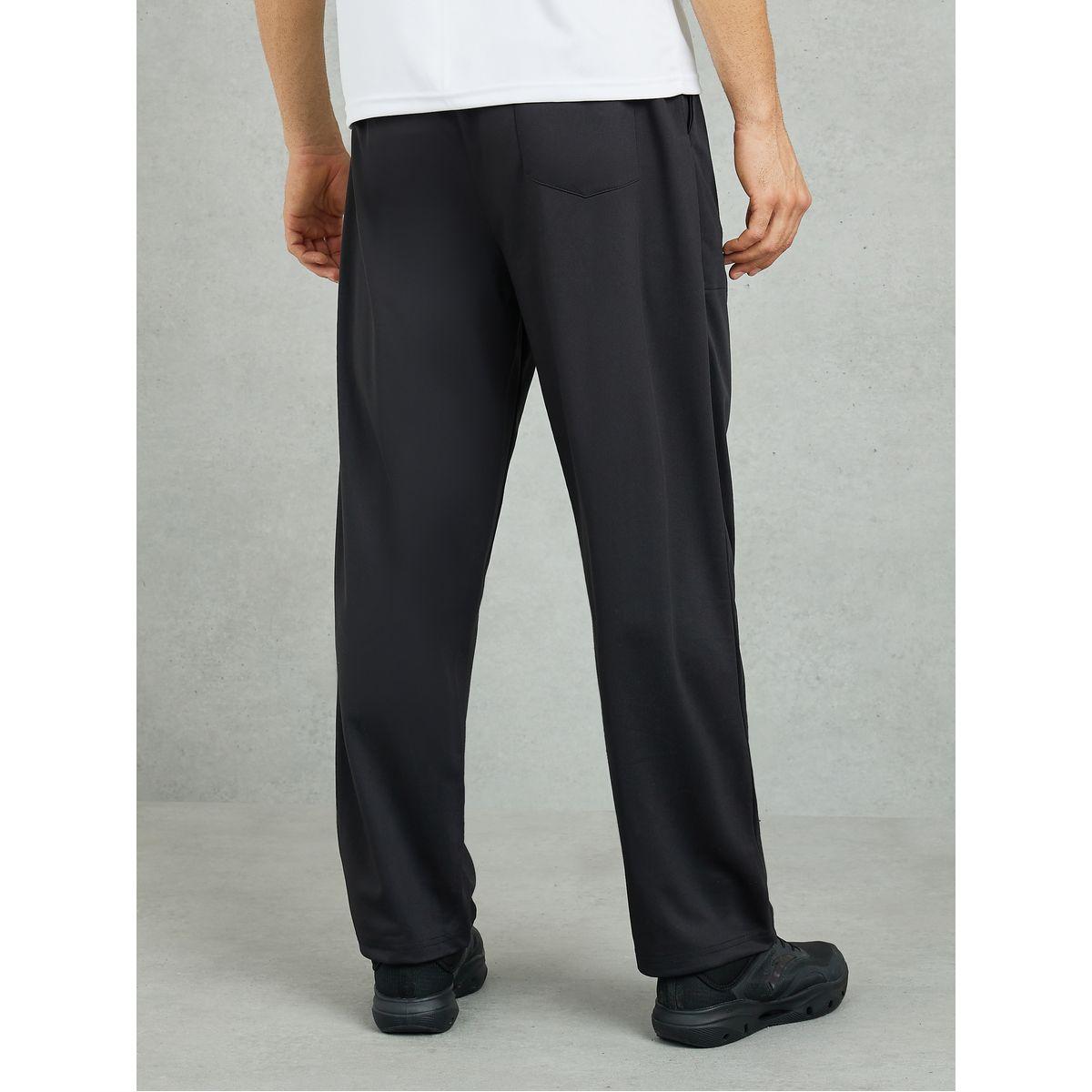 بنطال رياضي بقصة مريحة وخصر مطاطي-men-clothing-sportswearandactivewear-bottoms-joggers-image-4