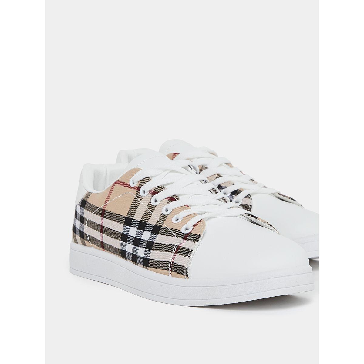 حذاء سنيكرز بمقدمة دائرية واربطة-men-shoes-sneakers-image-3
