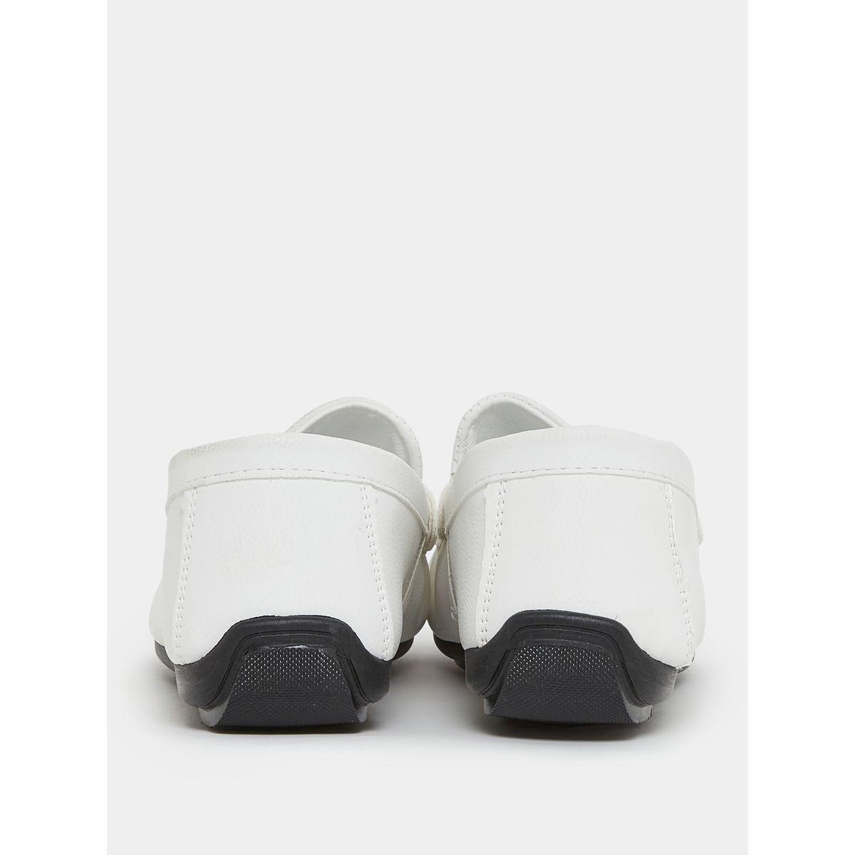 حذاء لوفرز مزين بحلية معدنية-men-shoes-loafersandmoccasins-image-4