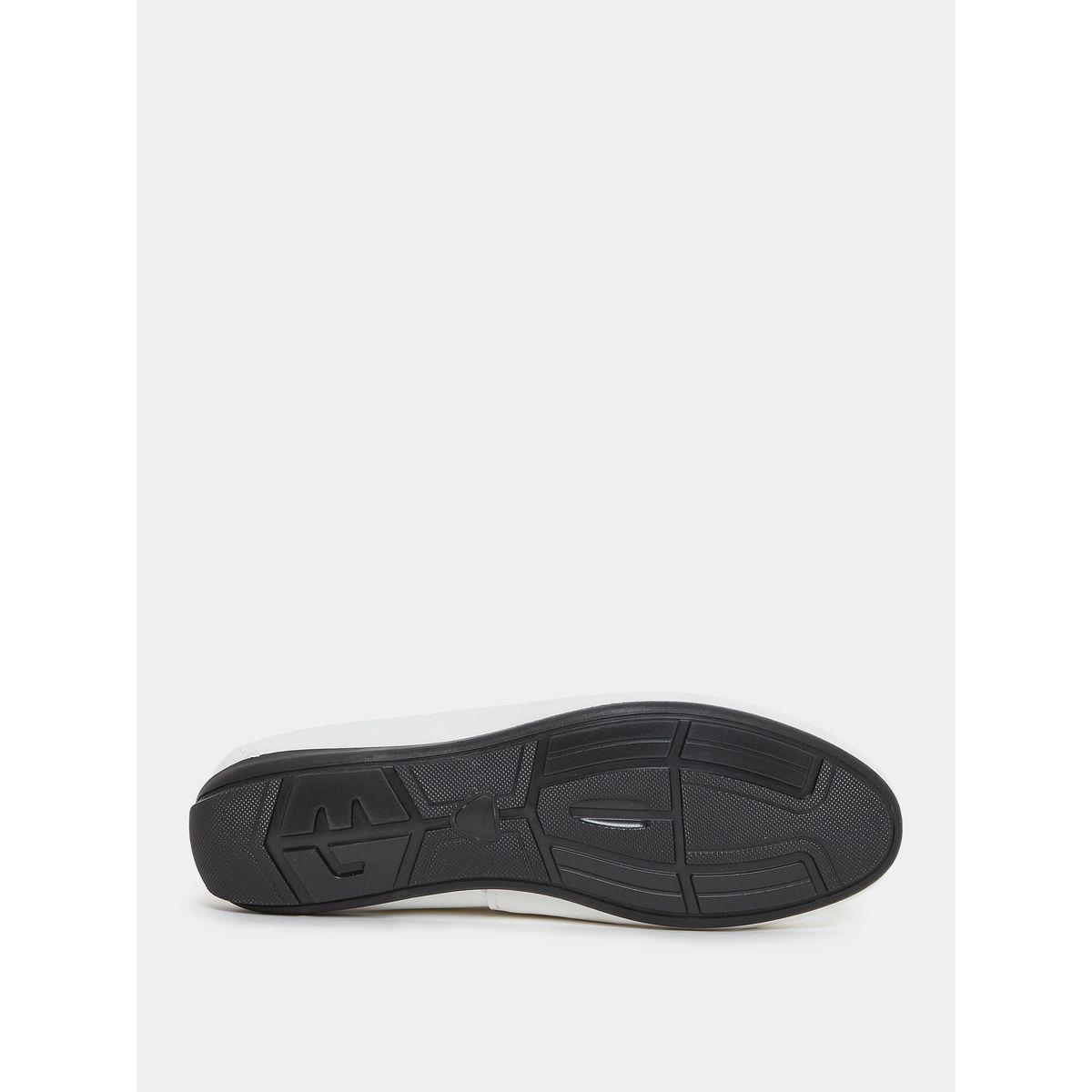 حذاء لوفرز مزين بحلية معدنية-men-shoes-loafersandmoccasins-image-6