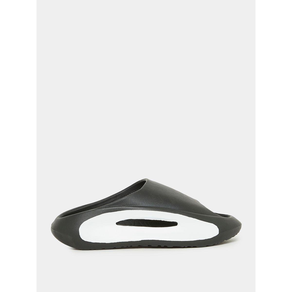 شبشب بكعب شانكي وتفاصيل متباينة-men-shoes-flipflopsandslides-image-2