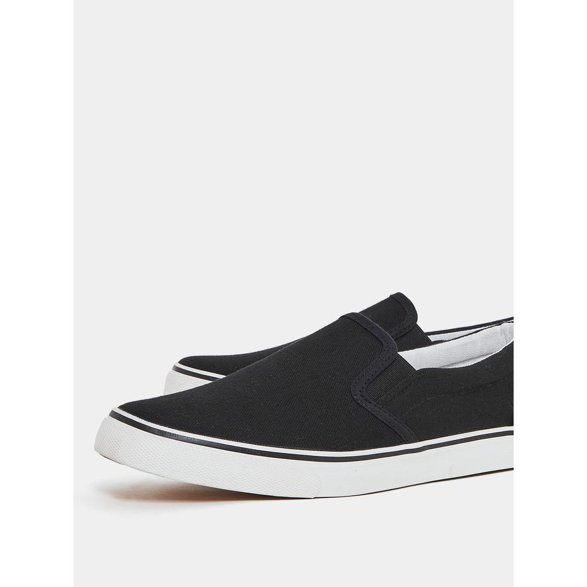 حذاء بتفاصيل بارزة الملمس وسهل الارتداء-men-shoes-sneakers-image-3