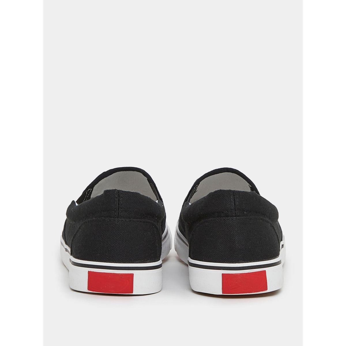 حذاء بتفاصيل بارزة الملمس وسهل الارتداء-men-shoes-sneakers-image-4