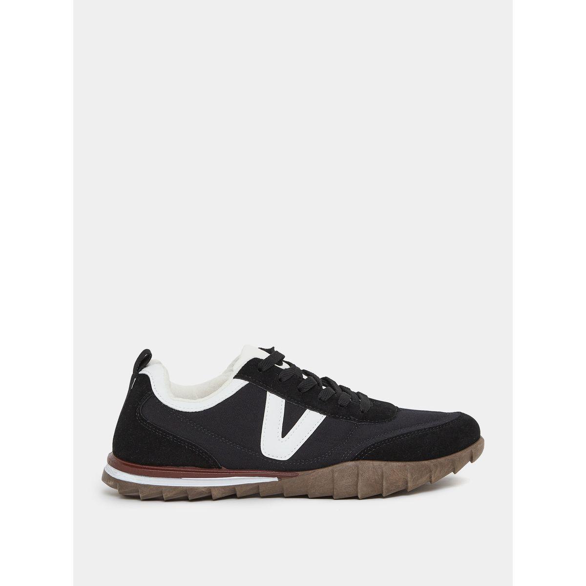 حذاء سنيكرز بتفاصيل مخمل متباينة ودرزات-men-shoes-sneakers-image-2