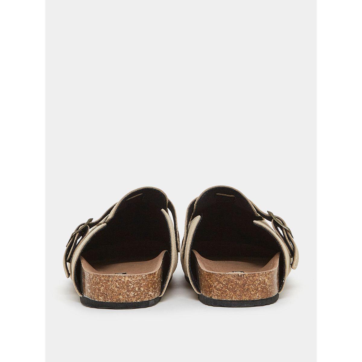 شبشب كلوغز بجلد سويدي وإبزيم غلق-men-shoes-sandals-image-3