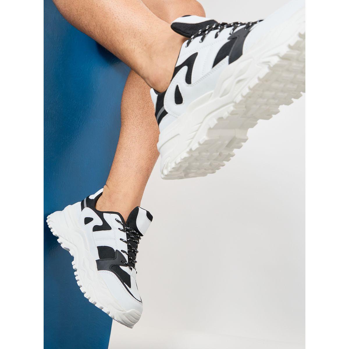حذاء سنيكرز بنمط كتل الالوان-men-shoes-sneakers-image-1