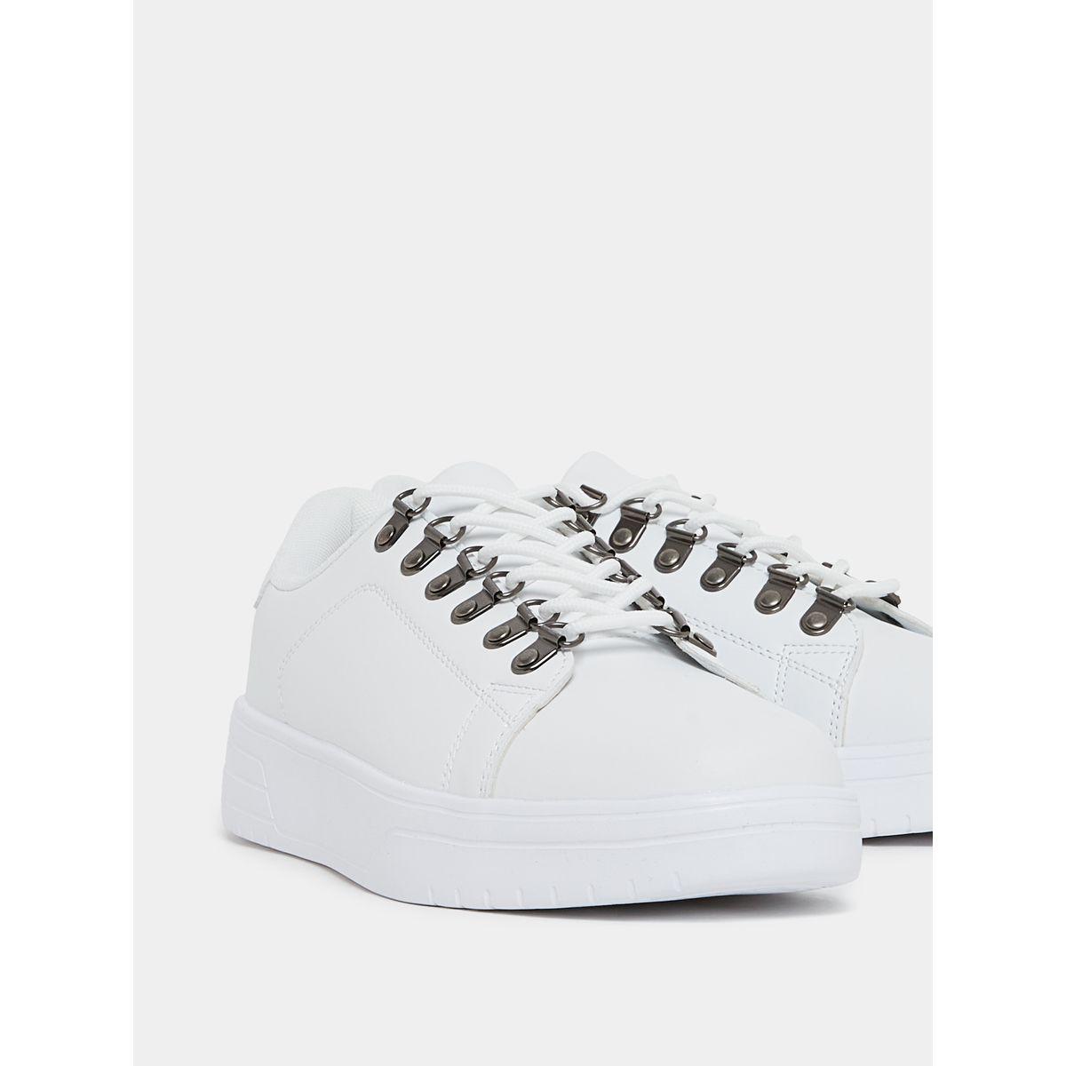 Styli Welt Stitched Accent Low Top Sneakers-men-shoes-sneakers-image-4