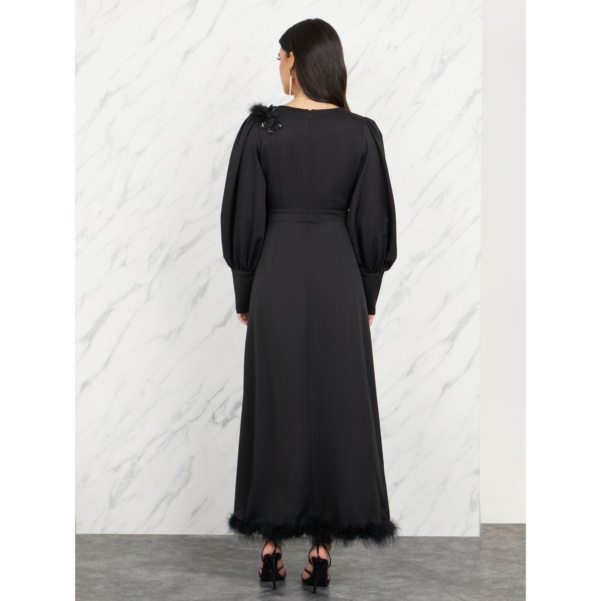 Styli Floral Applique Faux Feather Trim Sweetheart Neck A-Line Maxi Dress-women-clothing-dresses-image-4