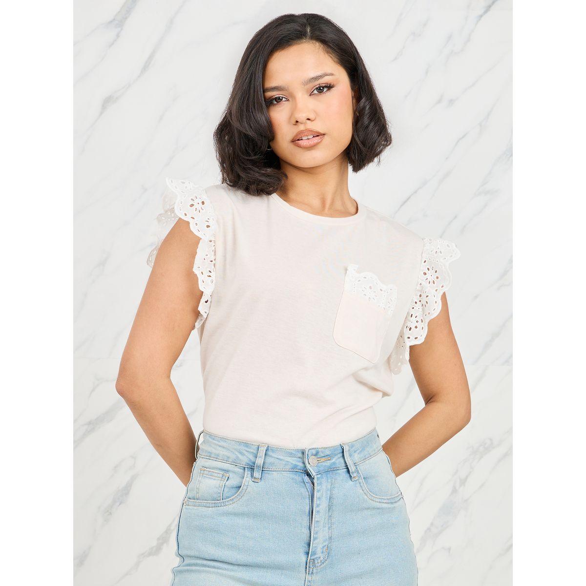 بلوزة بتفاصيل دانتيل مع جيب على الصدر-women-clothing-shirtsandblouses-blouses-image-1