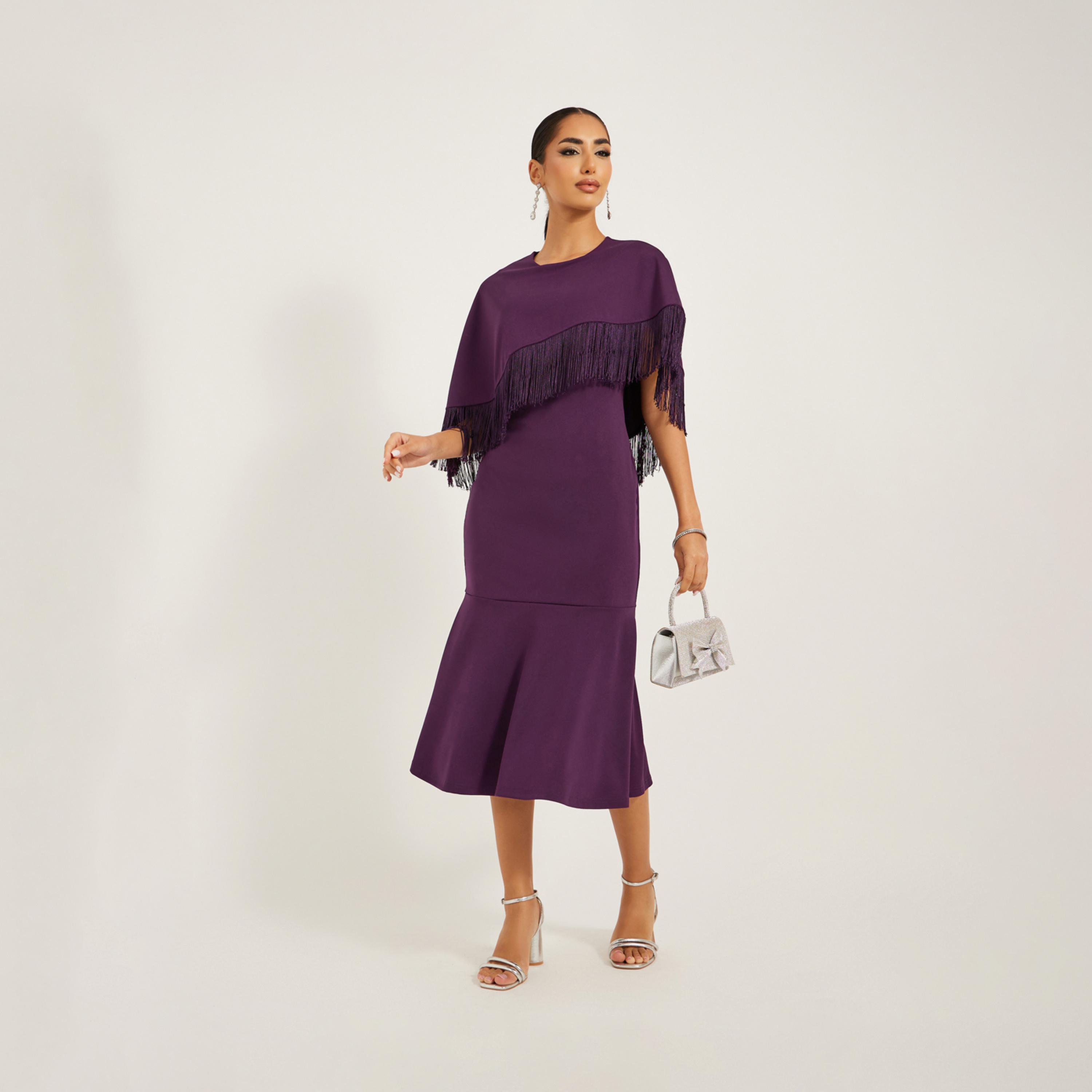 ستايلي - فستان حورية البحر متوسط الطول بأكمام واسعة متدلية مع تفاصيل شراشيب-women-clothing-dresses-image-1