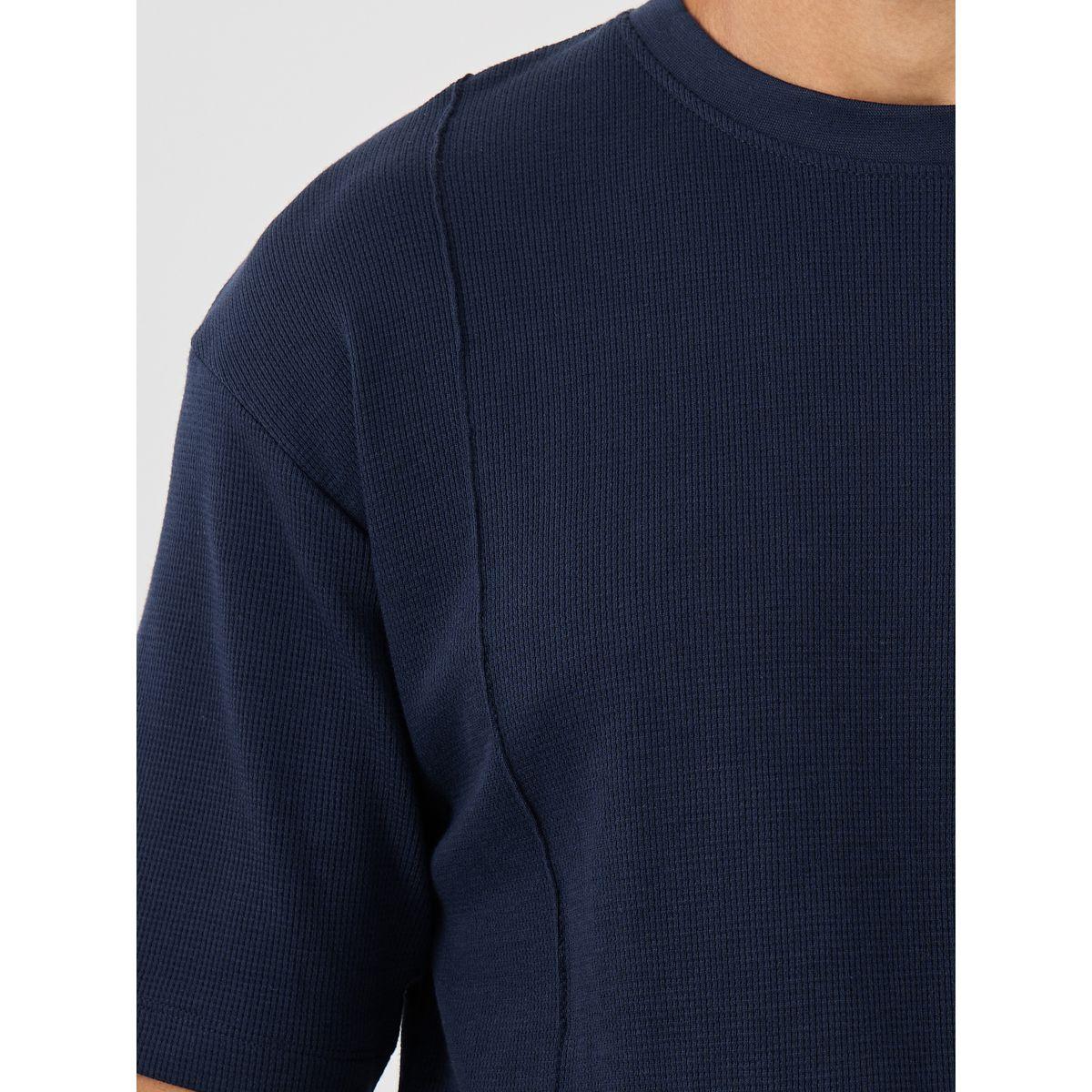 طقم منسق من جوغر وتيشيرت فضفاض محبوك بنمط وافل-men-clothing-coordsets-image-3