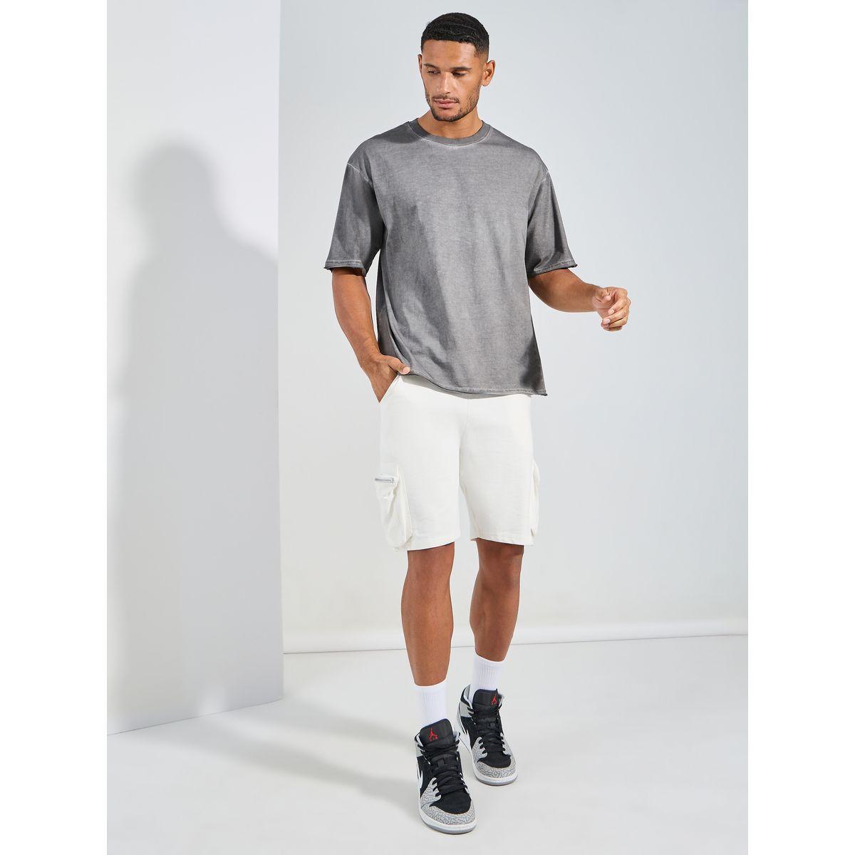 تيشيرت فضفاض بياقة دائرية واكمام قصيرة-men-clothing-tshirtsandpolos-tshirts-image-2