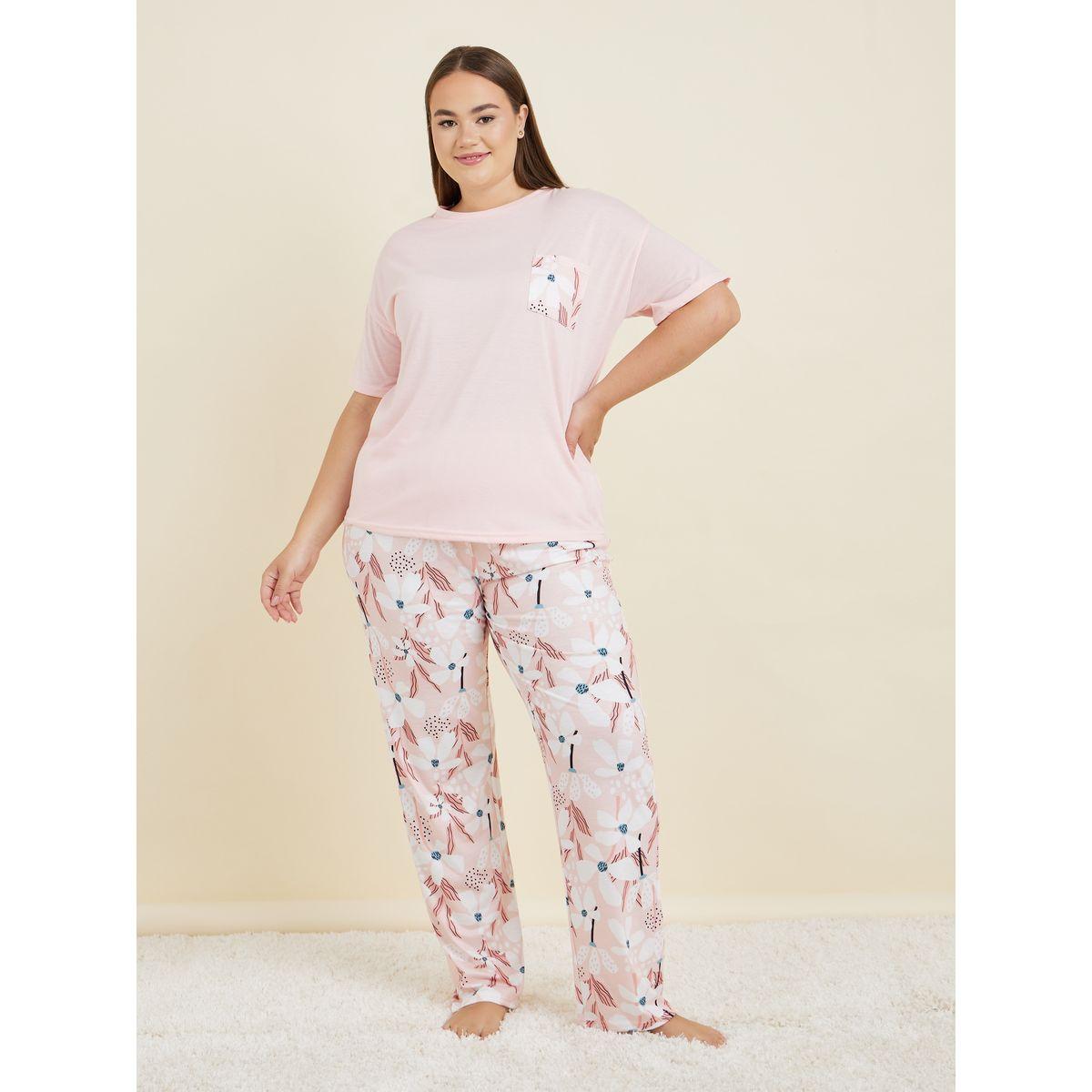 Styli Unwind Plus Large Scale Floral Print Pocket T-Shirt & Pyjama Set-women-clothing-nightwear-pyjamas-longsets-image-1