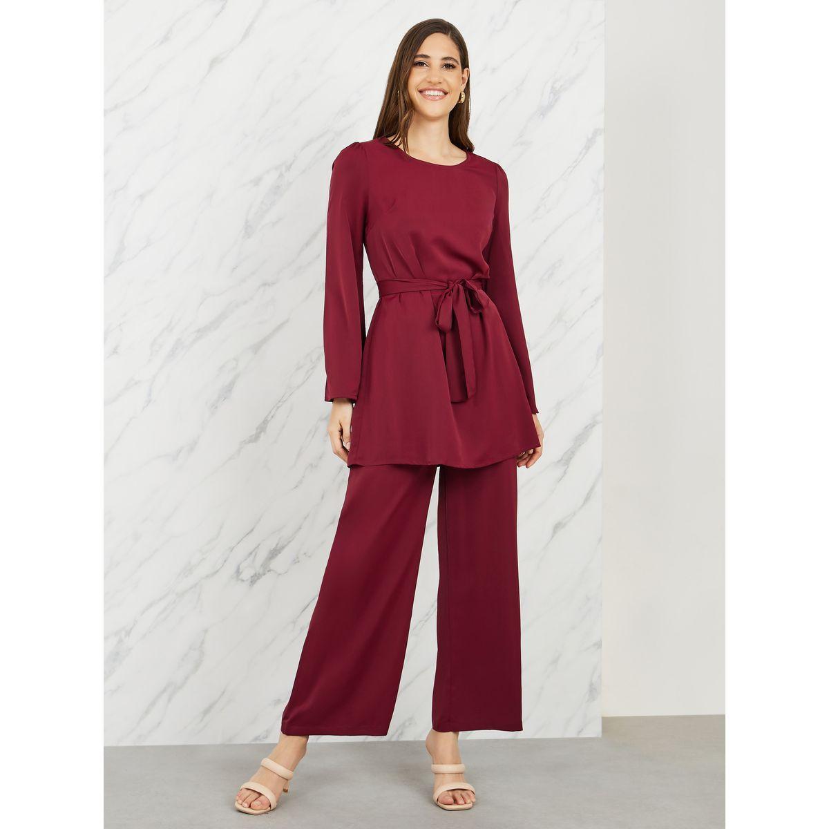 مجموعة من بنطال واسع مع بلوزة سادة باربطة-women-clothing-coordsets-image-1