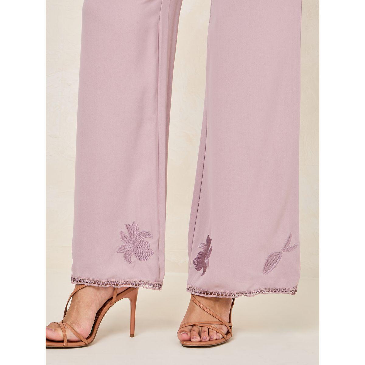بنطال أنيق بأرجل واسعة وتفاصيل مُطرّزة-women-clothing-bottoms-trousers-image-3