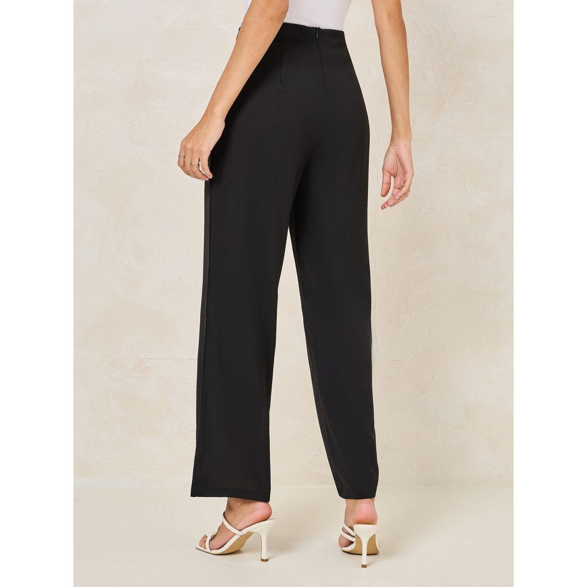 بنطال بارجل واسعة ومزين بحلية معدنية-women-clothing-bottoms-trousers-image-4