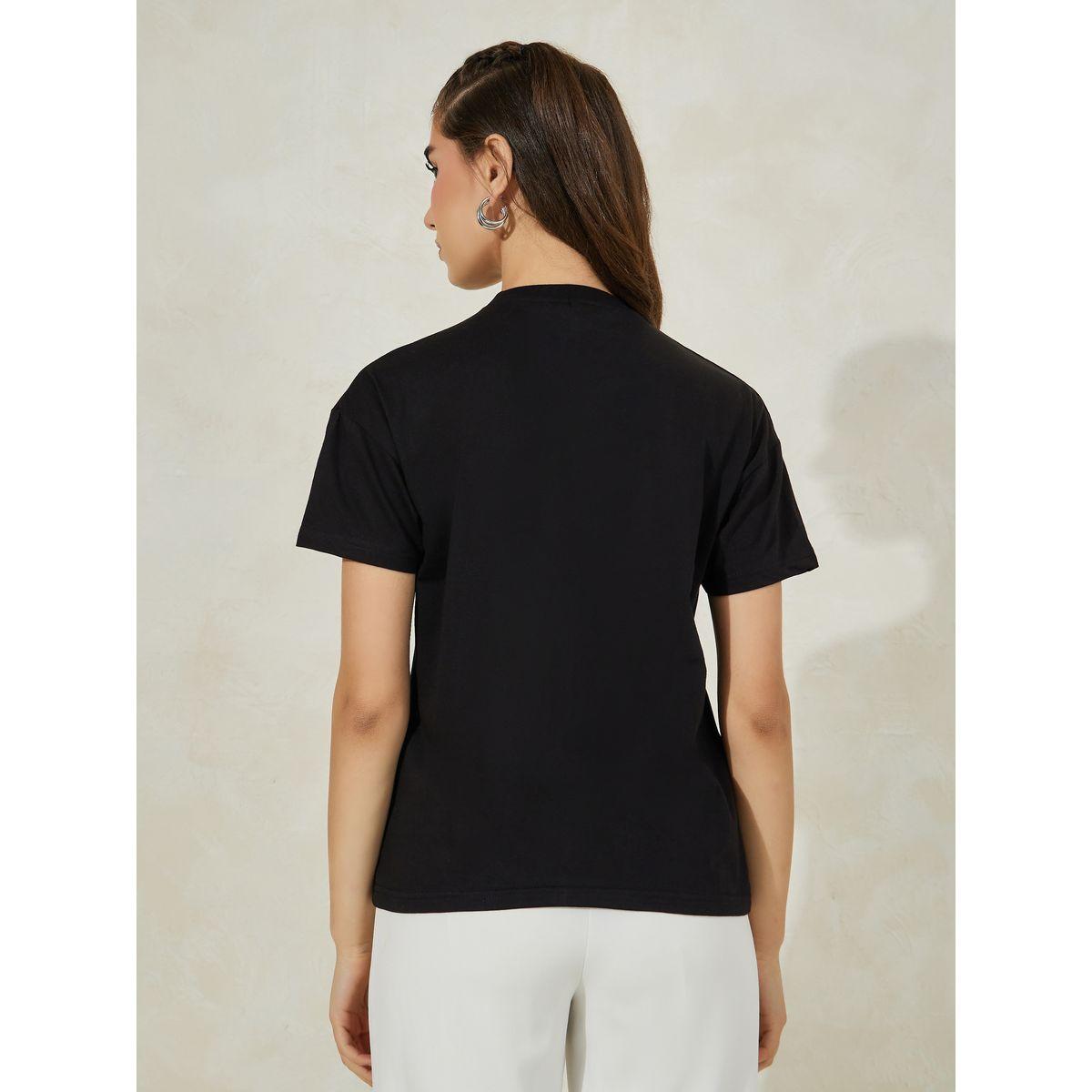 تيشيرت باكتاف منخفضة مع كتابة مزينة بحجر الراين-women-clothing-tshirts-image-5