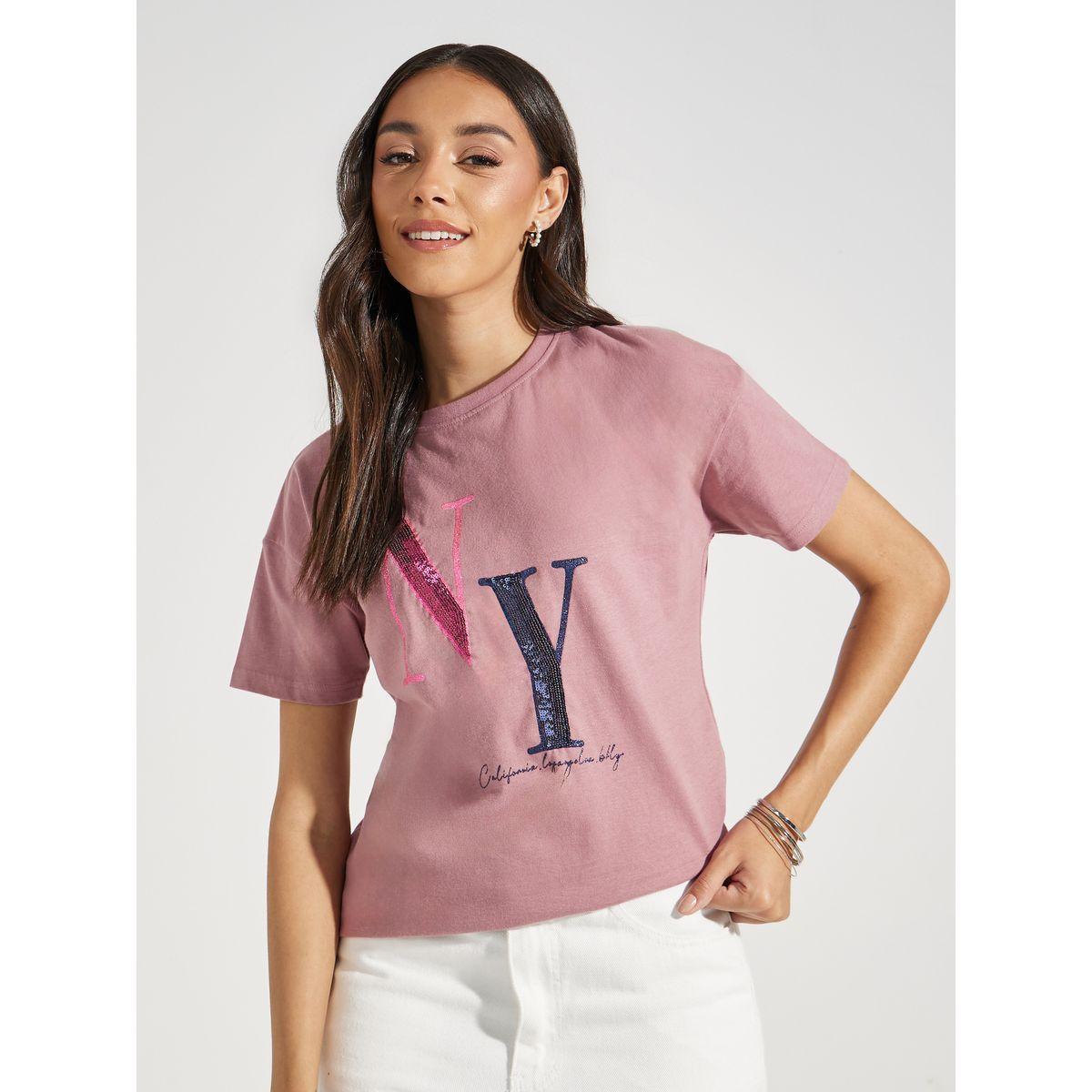 تيشيرت بقصة عادية وياقة دائرية ومزين بالترتر-women-clothing-tshirts-image-1