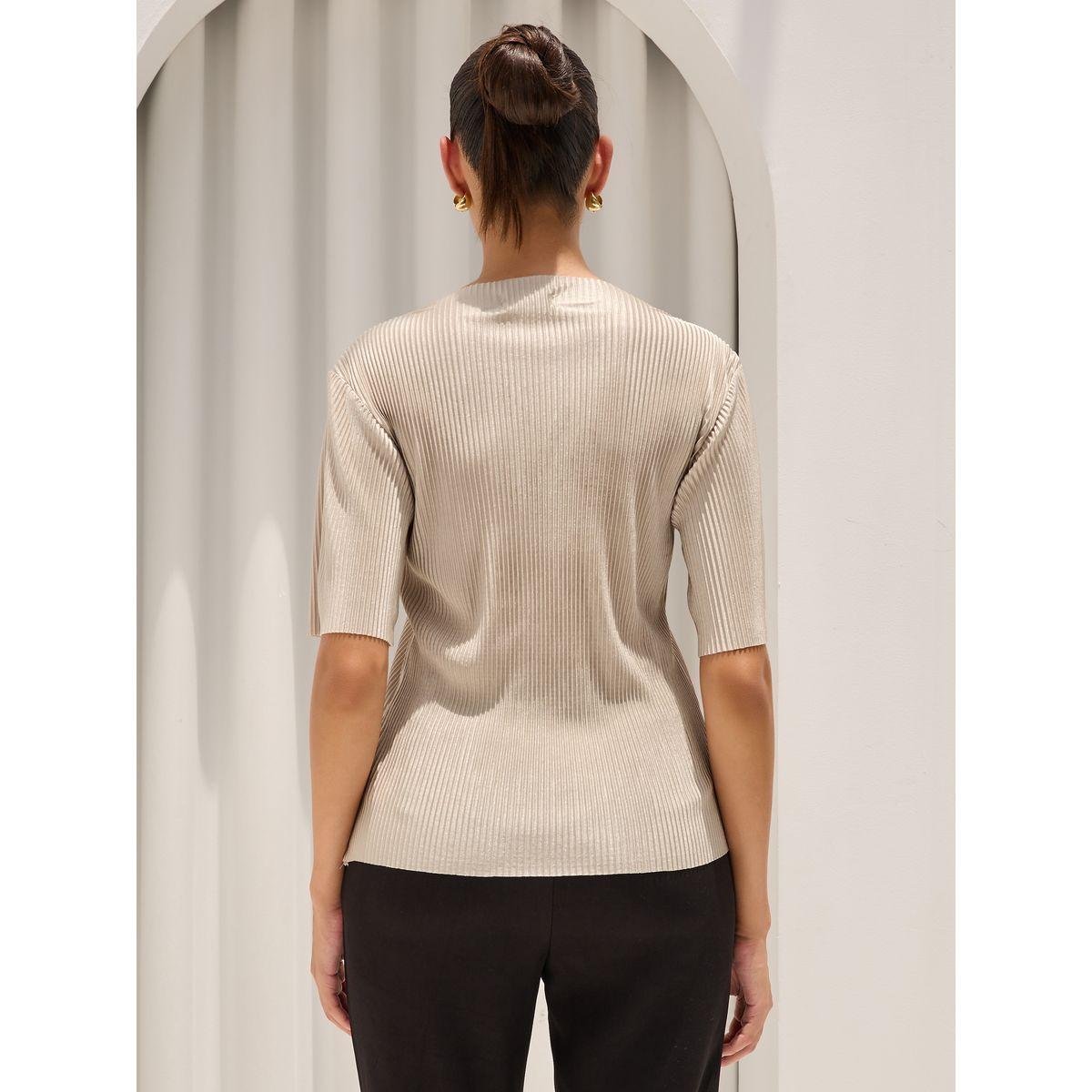 تيشيرت بياقة عالية وتفاصيل بارزة الملمس-women-clothing-tshirts-image-6