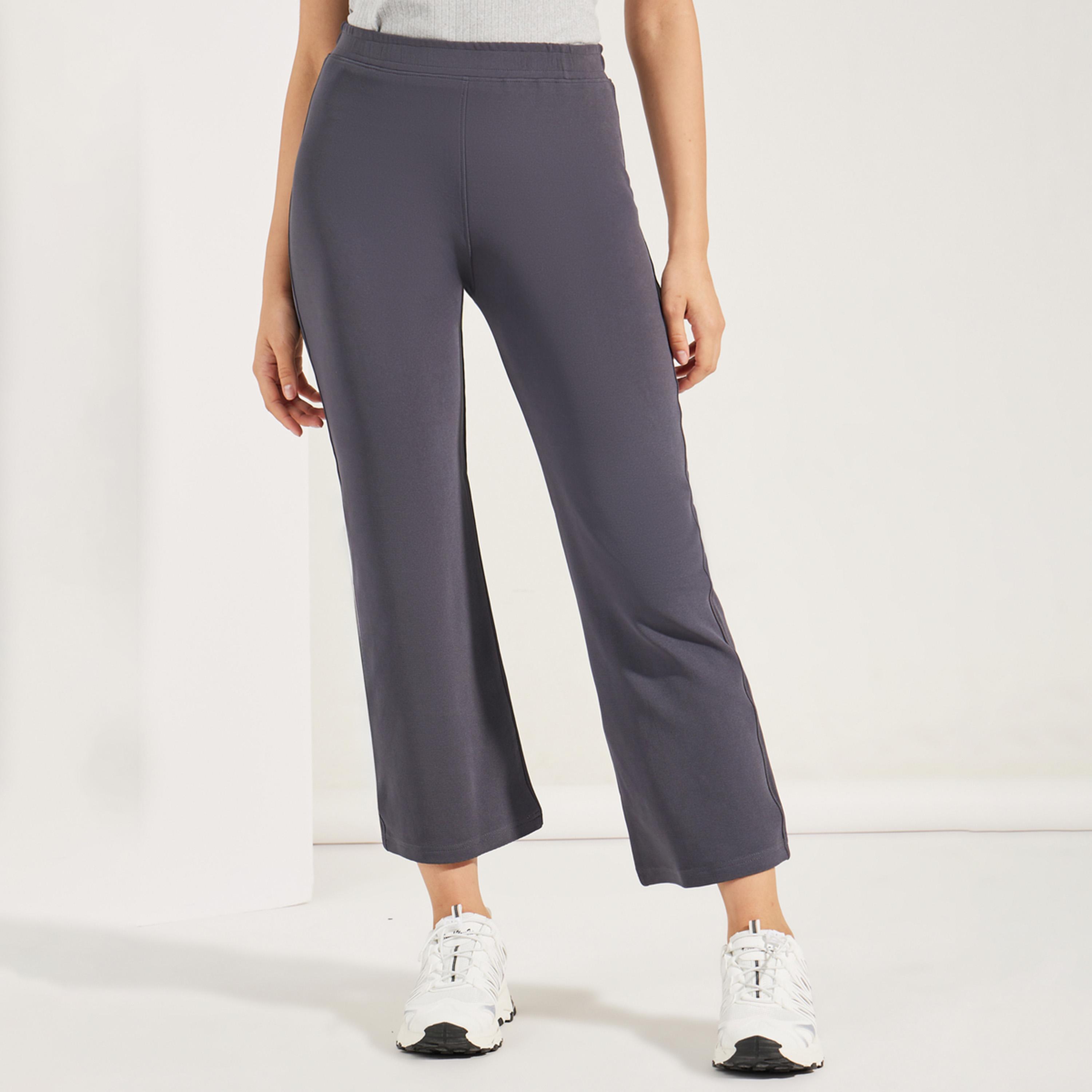 Styli Solid Fit and Flare High Rise 3/4 Leggings-women-clothing-sportswearandactivewear-bottoms-image-2