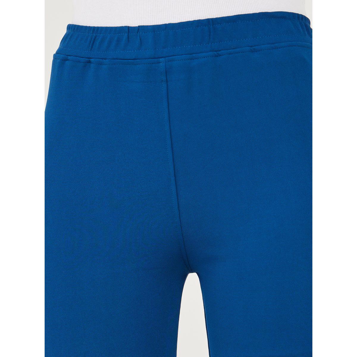 Styli Solid Fit & Flare High Rise 3/4 Leggings-women-clothing-bottoms-leggings-image-3
