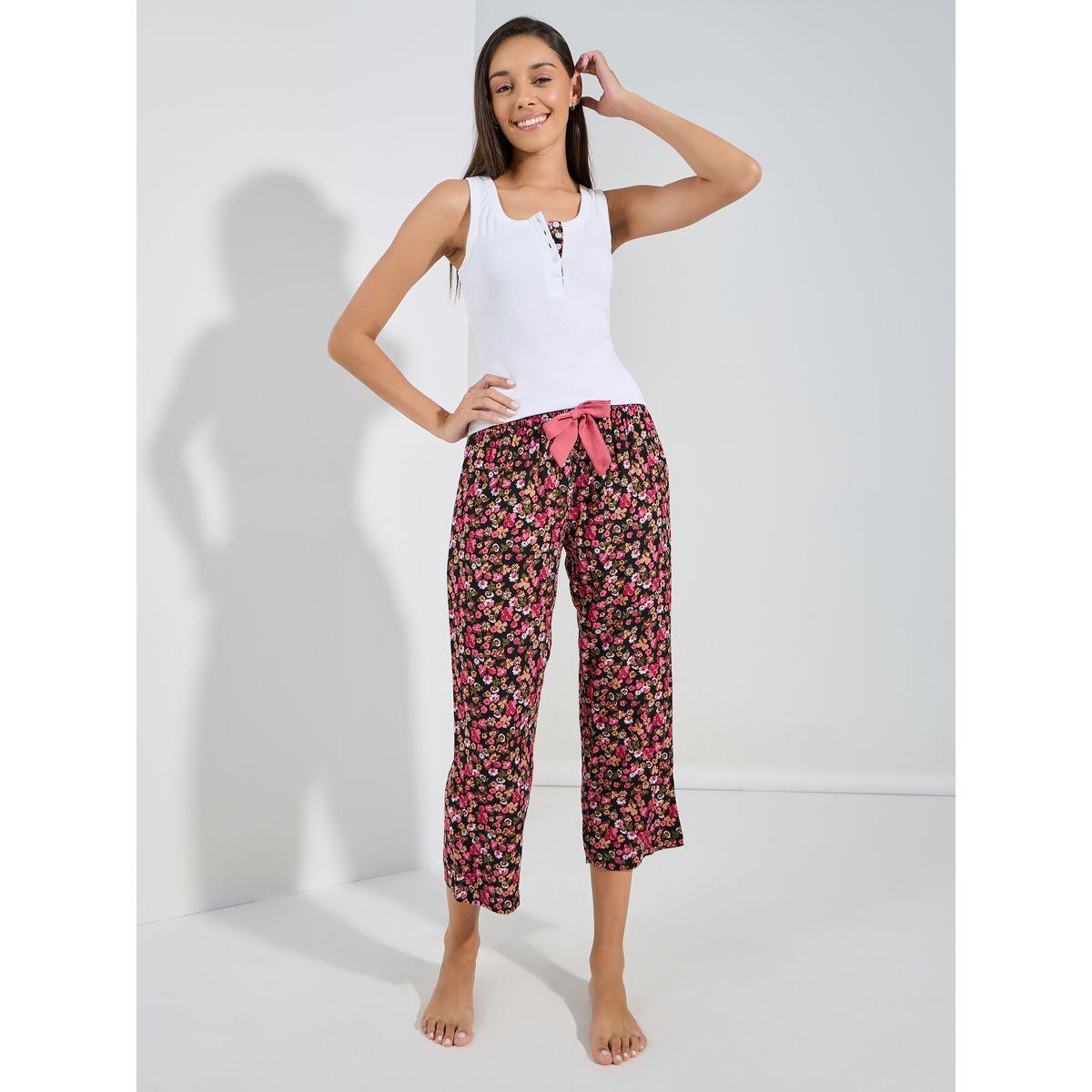 Styli Unwind Rib Contrast Placket Vest & Ditsy Floral Capri Set-women-clothing-nightwear-pyjamas-longsets-image-1
