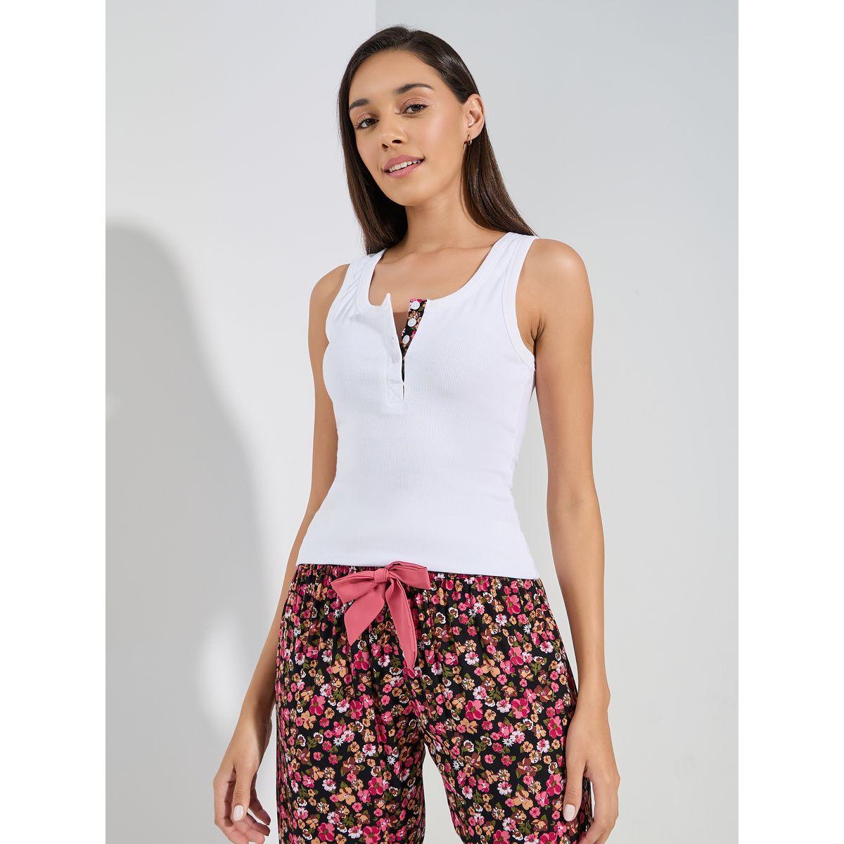 Styli Unwind Rib Contrast Placket Vest & Ditsy Floral Capri Set-women-clothing-nightwear-pyjamas-longsets-image-2